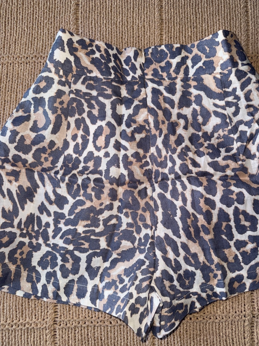 14. Rumer Amaya Shorts - Picture 10 of 12